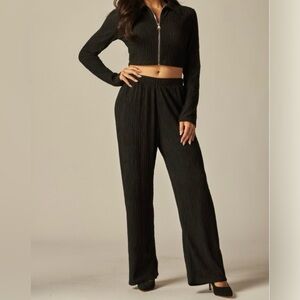 Black Crinkled Plissé Zip-Up Long Sleeve Lounge Set Wide Leg Pants NWT